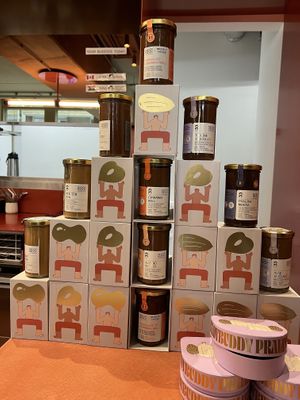 Spread  at Buddy Buddy in Brussels