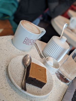 Praliné coco with brownie ♥ at Buddy Buddy in Brussels