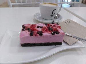 Strawberry cheesecake at Hi! Bubble tea Patisserie in Gran Canaria