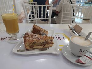  at Hi! Bubble tea Patisserie in Gran Canaria