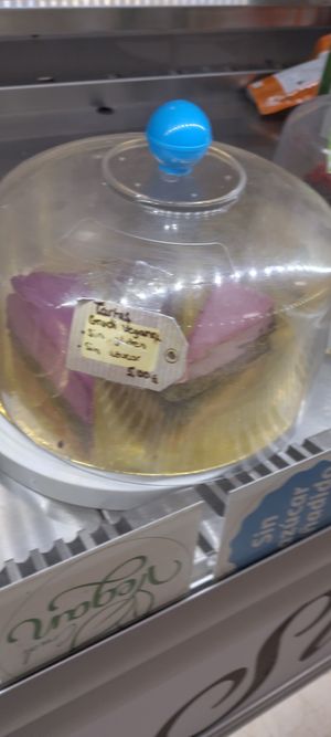 Vegan raw cake at Hi! Bubble tea Patisserie in Gran Canaria