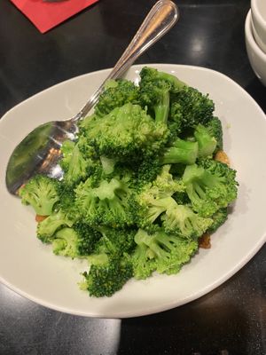 Broccoli with garlic  at Din Tai Fung in Tukwila