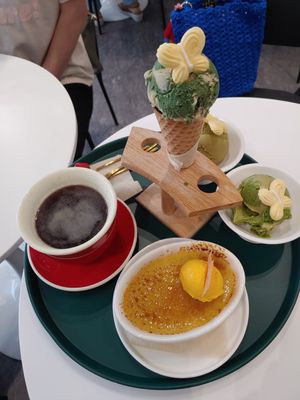 Creme brulee, mugwort injeolmi, basil lime , and matcha tiramisu ice cream s at AcheMi in Seoul