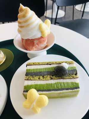 Watermelon Ice Cream with Marshmallow Topping & Jeju Matcha / Black Sesame Ice Cake 💚  at AcheMi in Seoul