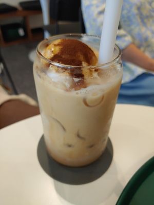 Coffee float at AcheMi in Seoul