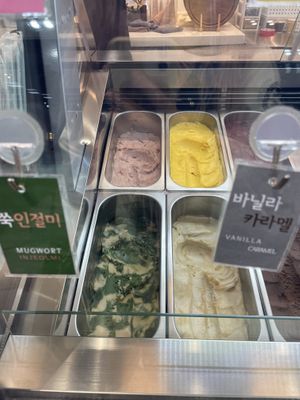 Lovely   at AcheMi in Seoul