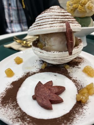 Seasonal special meringue   at AcheMi in Seoul