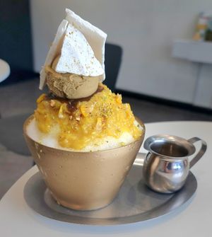 Corn-Pistachio Bingsu at AcheMi in Seoul
