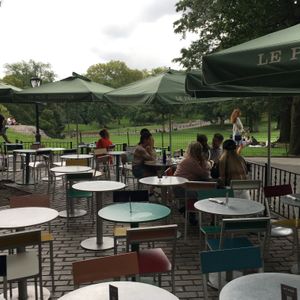 Dining in back of LPQ by Sheep's Meadow at Le Pain Quotidien - Sailboat Pond in New York City