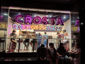  at Crosta Pizzeria in Makati