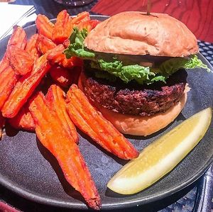 Beyond Burger at Universal Studios - Jake's in Orlando