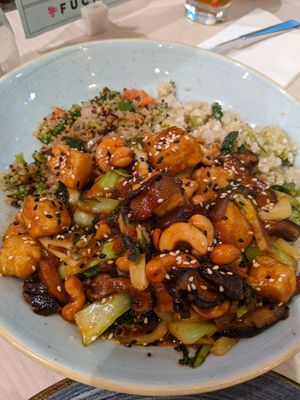 Build your own wok at Eat Fuchsia - Bay Square in Dubai