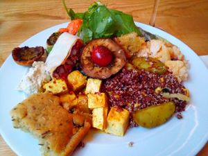 Curry tofu, eggplant, nacho, focaça and quinoa at DaTerra - Parque das Nações in Lisbon