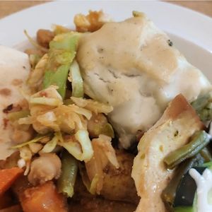 É só servir ... at DaTerra - Parque das Nações in Lisbon