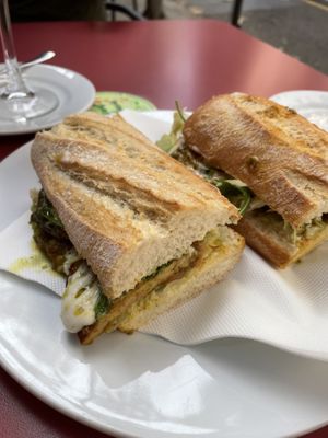 Tempeh sandwich at L'Encant Vegetaria in Barcelona