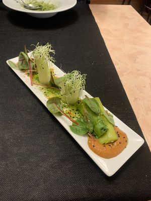 Baby leeks in romesco sauce / Puerros Tibios  at L'Encant Vegetaria in Barcelona