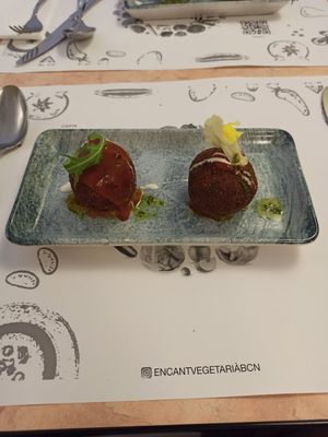 Nomeatballs. at L'Encant Vegetaria in Barcelona