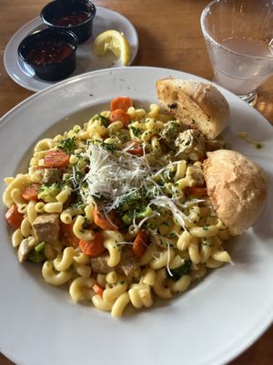 Mac and cheese  at The Point in Bend