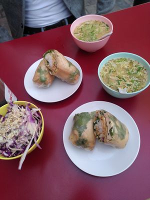 Vegan spring roll, miso soup and cole slaw at Knees to Chin in Brussels