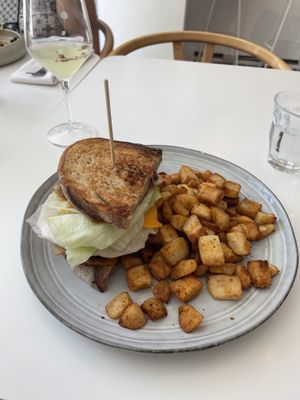   at Archway Verdun in Montreal