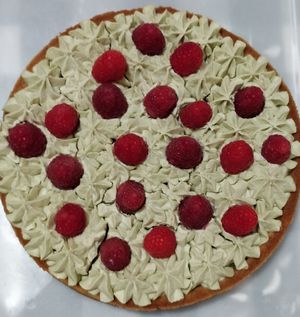 Pistacchio raspberry pie at Epicerie Muscade in Montreal