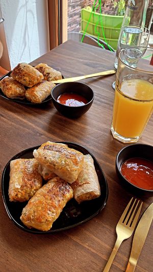 Ricepaper dumplings and Maracuja juice  at Fräulein Grün in Garmisch Partenkirchen
