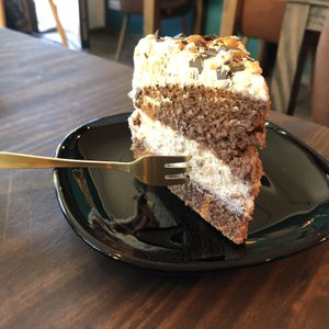 Vegan peanut butter cake! at Fräulein Grün in Garmisch Partenkirchen