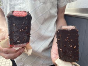 Strawberry chocolate and double chocolate   at Quart de Kilo in Valencia