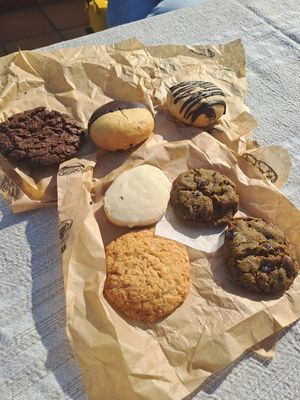 Galletas veganas at Petits Délices in Mataro