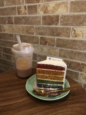 Delicious cake!! at Shochiku-en in Tokyo