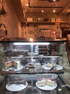 Cozy atmosphere:) at Shochiku-en in Tokyo