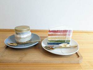 Tiramisu and rainbow cake at Shochiku-en in Tokyo