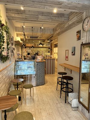   at Shochiku-en in Tokyo