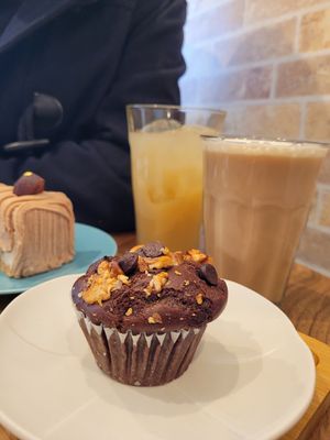  at Shochiku-en in Tokyo