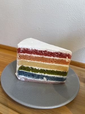 Rainbow Cake  at Shochiku-en in Tokyo