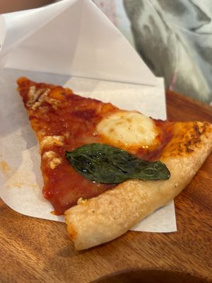 Pizza Margherita slice   at Shochiku-en in Tokyo