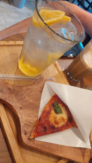  at Shochiku-en in Tokyo