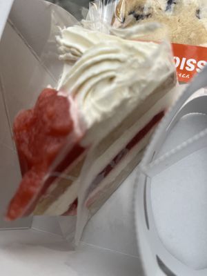 Strawberry cake  at Shochiku-en in Tokyo