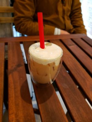 Cheese foam milk tea vegan!! Delicious at Shochiku-en in Tokyo