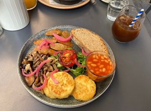 Vegan English  at Lion's Locker in Budapest