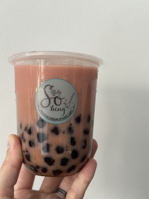 Strawberry tea  at So Bing - Bograshov in Tel Aviv