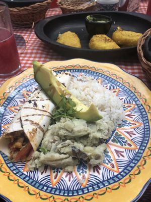 Daily lunch special at Casa Omedeto in Armenia