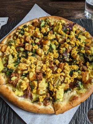 Huevos Rancheros pizza at Virtuous Pie in Victoria