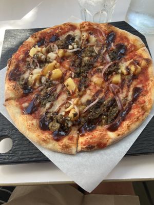 Hawaiian Pizzaa  at Virtuous Pie in Victoria