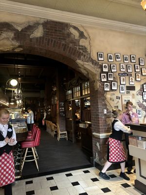 Entry  at Walt Disney World - Mama Melrose's Ristorante Italiano in Lake Buena Vista