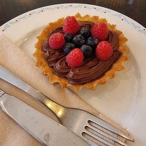 Tartelette vegan at Odete Bakery in Porto