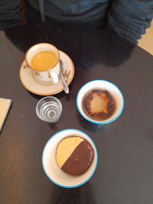  at Odete Bakery in Porto