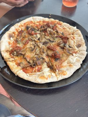 Shiitake pizza  at Odete Bakery in Porto