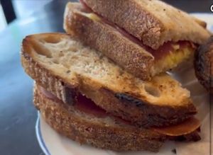 Tosta mista  #Veganuary at Odete Bakery in Porto