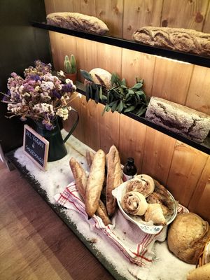  at Odete Bakery in Porto